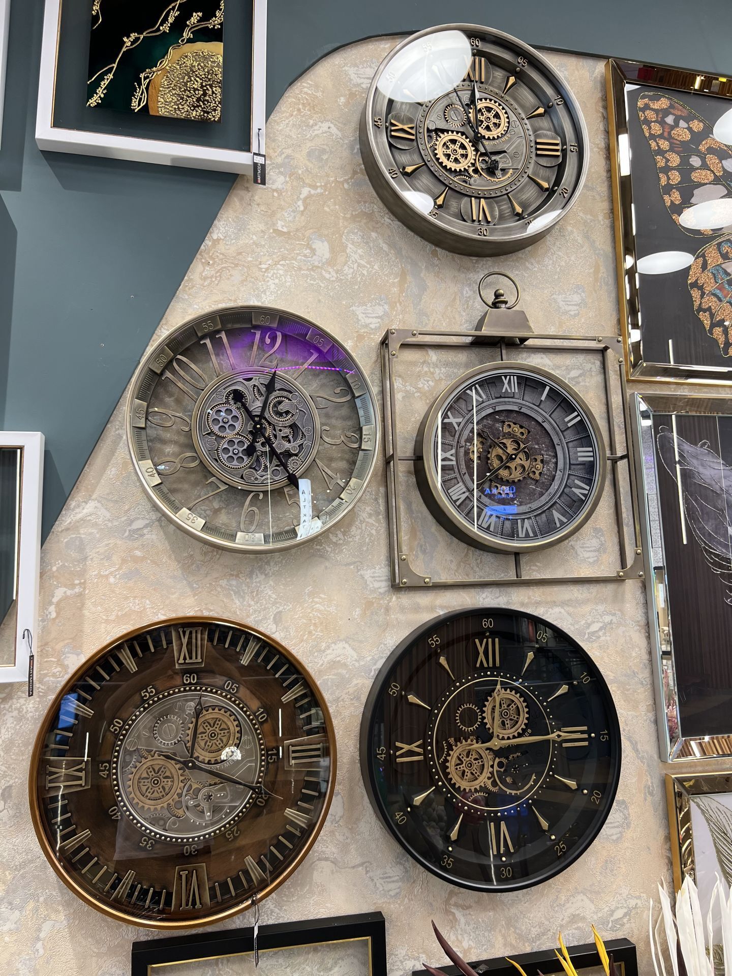 ÇARKLI DUVAR SAATİ METAL