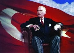 Kemal Atatürk  Tablo