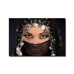 Kabartmalı Peçeli Kadın Tablo